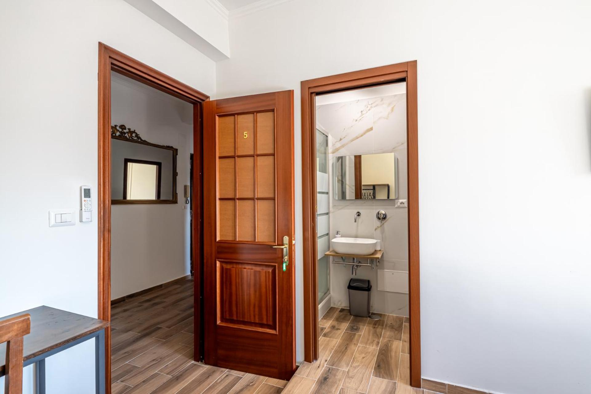 Colleoni B&B ローマ エクステリア 写真